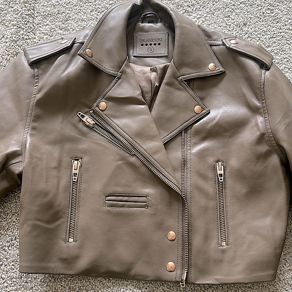 BLANKNYC JACKET never worn NWOT . 2 mark not  noticeable
